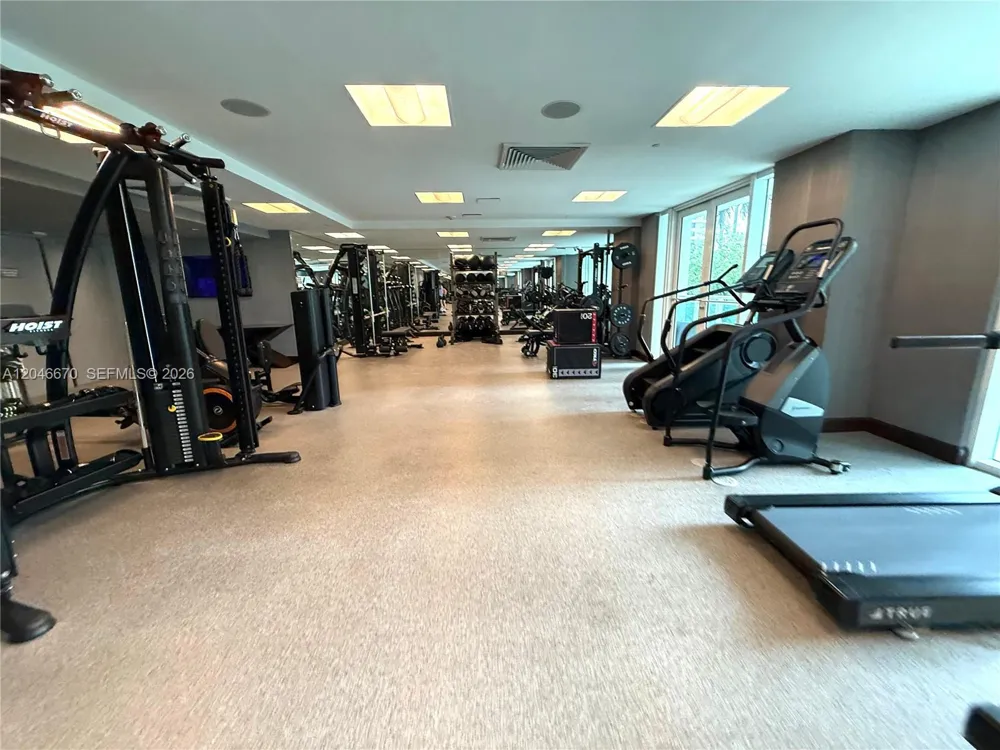 951 Brickell Ave #1909 Miami, FL 33131