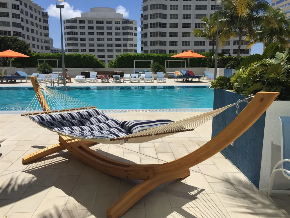 951 Brickell Ave #1909 Miami, FL 33131