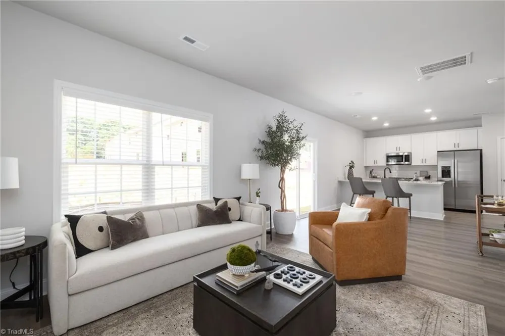 1262 Solomon Drive #Hickory Kernersville, NC 27284