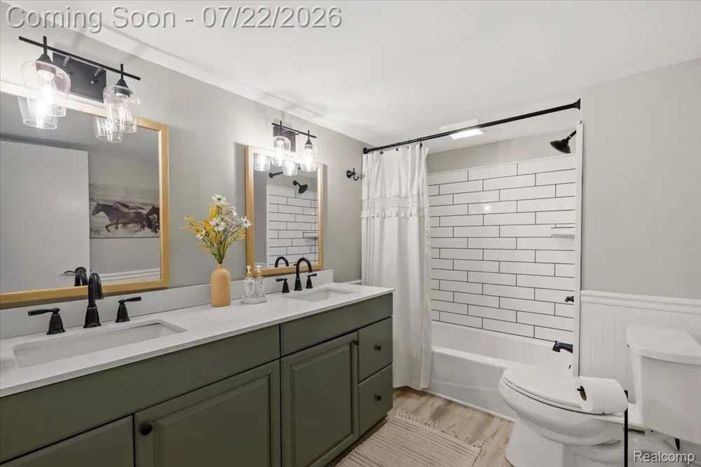 16036 Worden Road Groveland Township, MI 48442