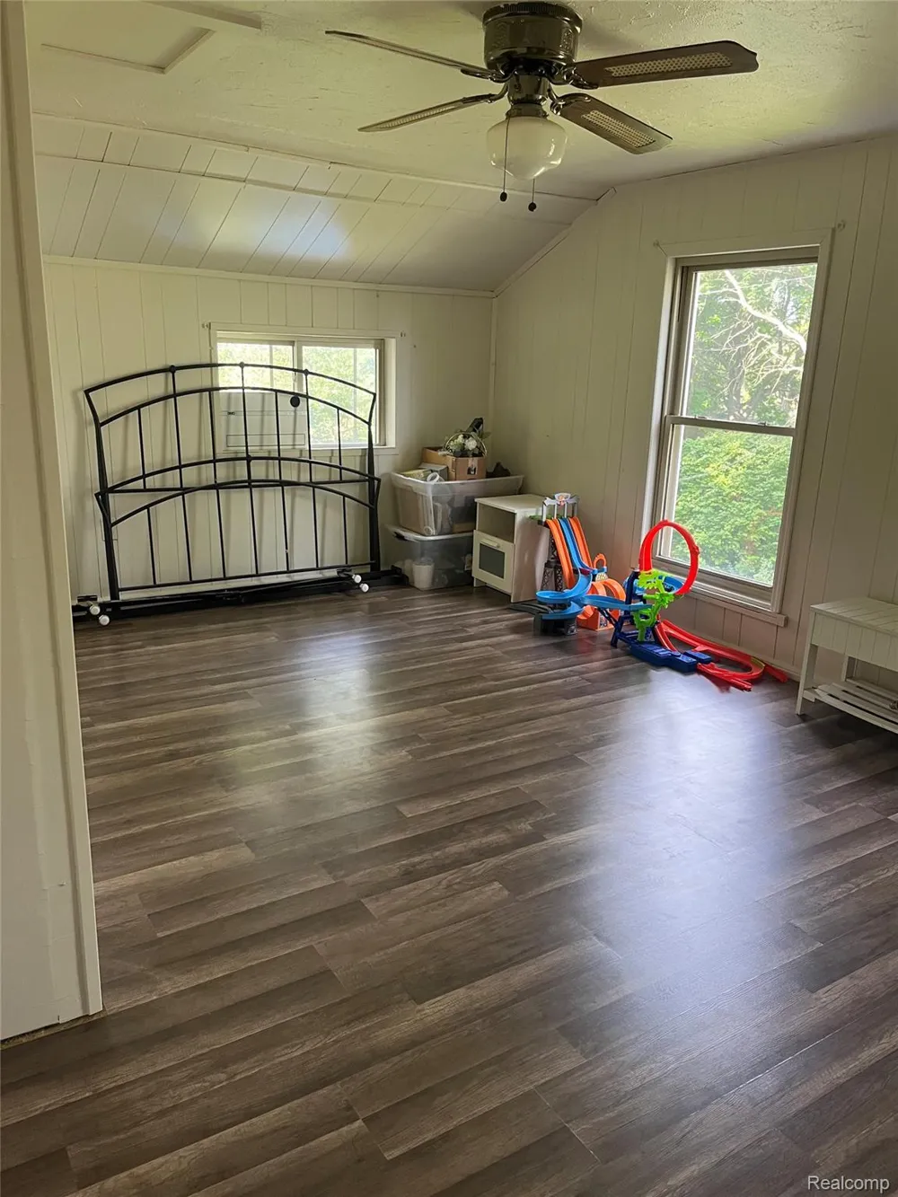 16036 Worden Road Groveland Township, MI 48442