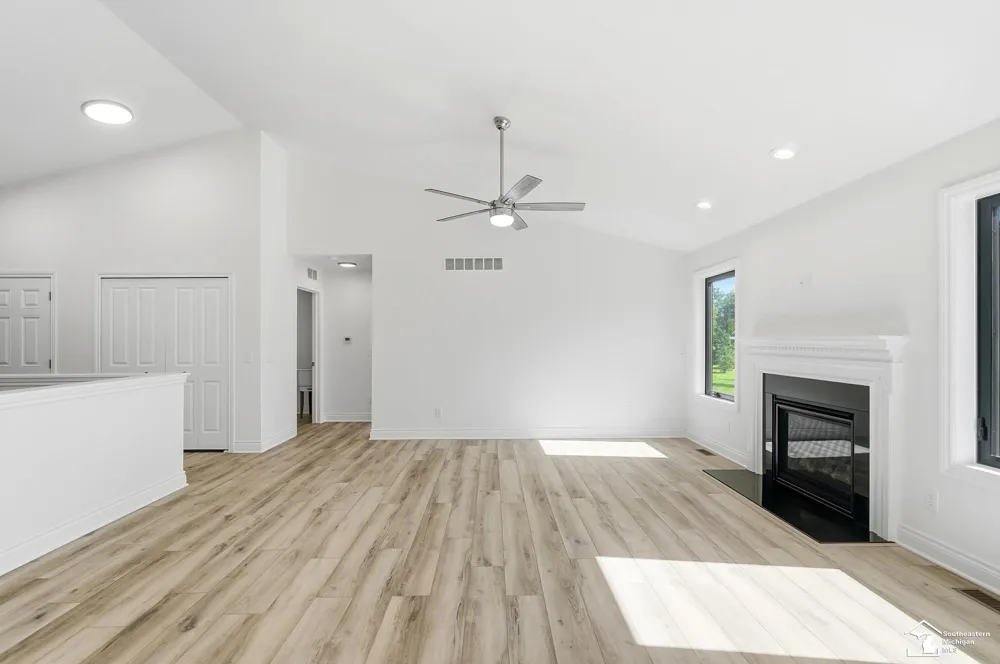 582 Rose Crest Boulevard Frenchtown Township, MI 48162