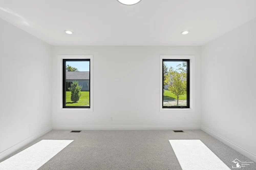 582 Rose Crest Boulevard Frenchtown Township, MI 48162