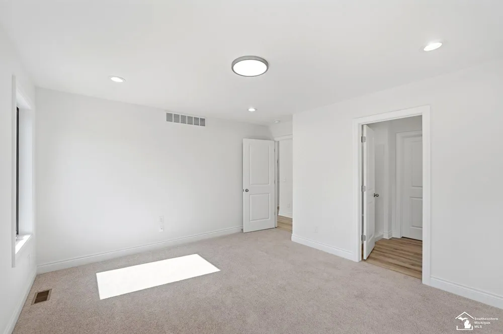 582 Rose Crest Boulevard Frenchtown Township, MI 48162
