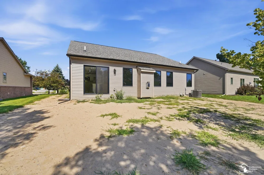 582 Rose Crest Boulevard Frenchtown Township, MI 48162