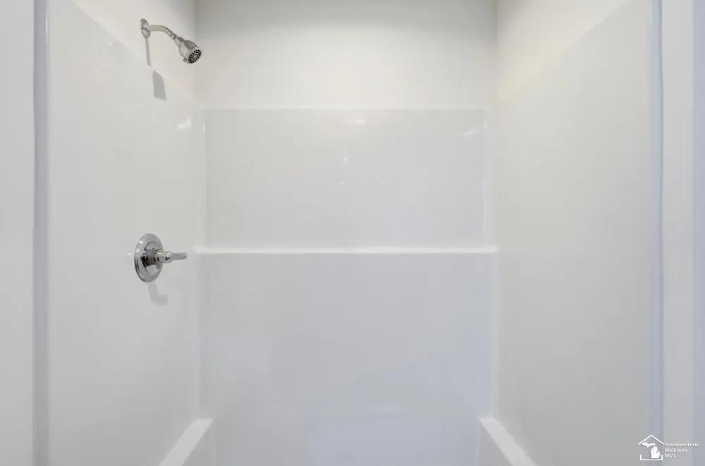 582 Rose Crest Boulevard Frenchtown Township, MI 48162