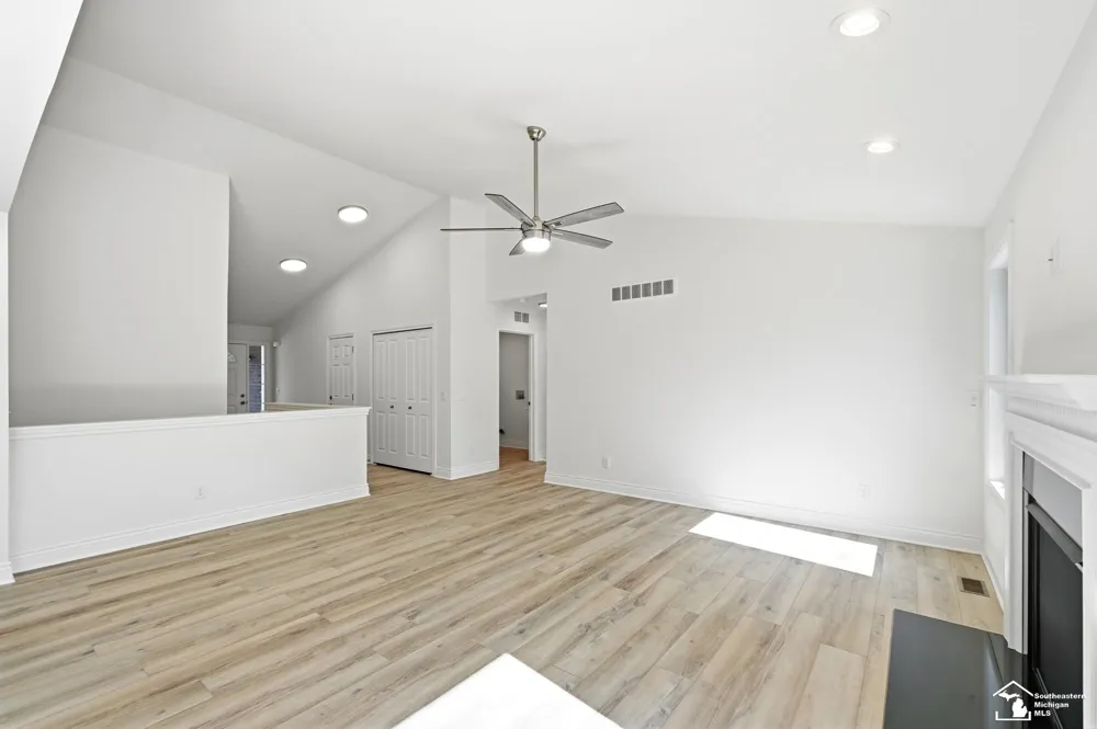 582 Rose Crest Boulevard Frenchtown Township, MI 48162