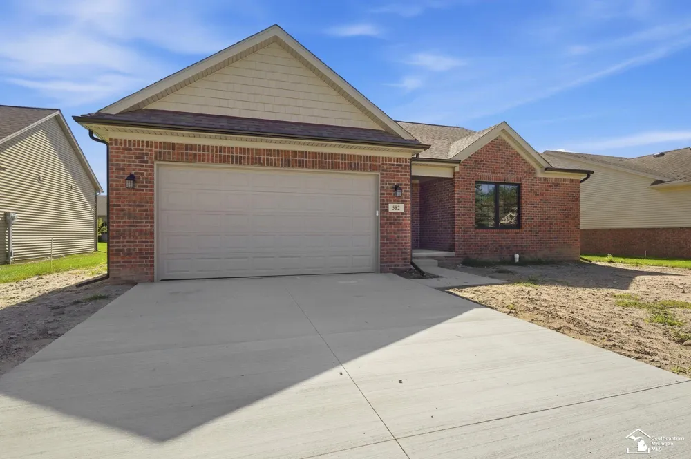 582 Rose Crest Boulevard Frenchtown Township, MI 48162