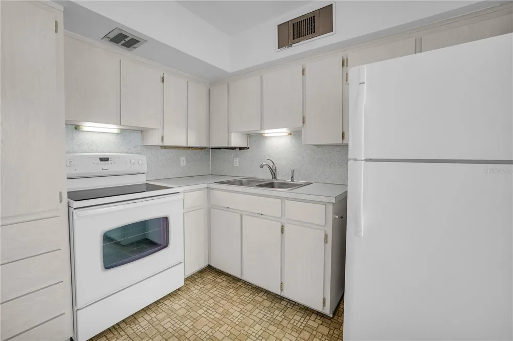2451 CANADIAN WAY #29 Clearwater, FL 33763