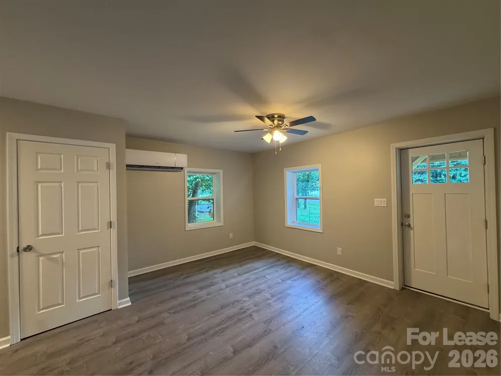 2621 E Greenbriar Road Statesville, NC 28625