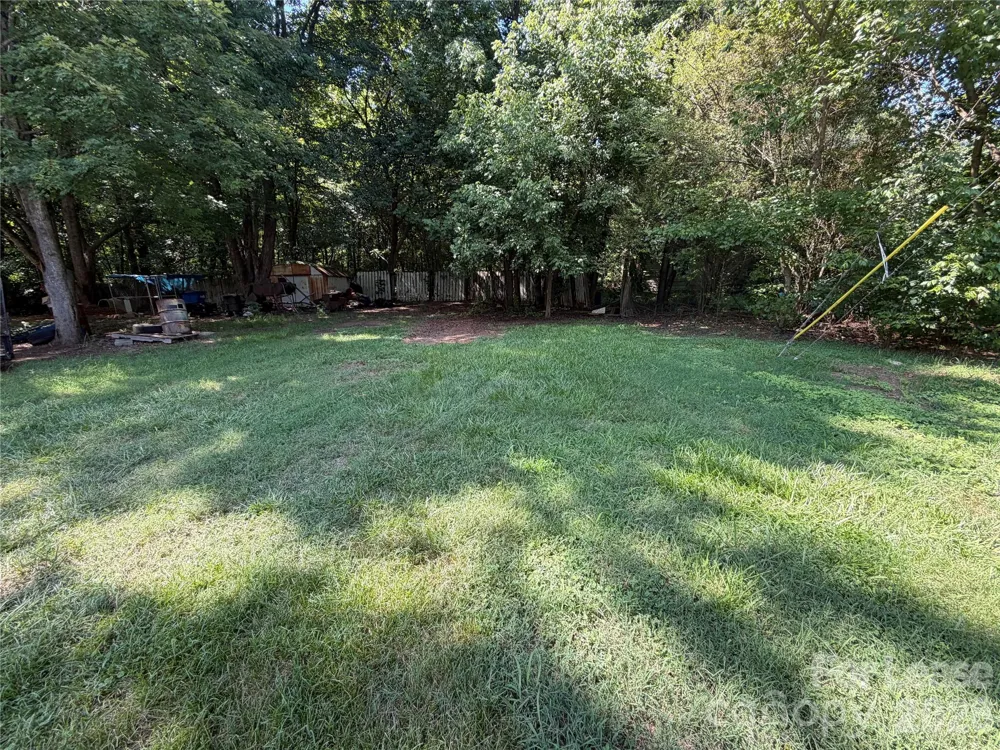 2621 E Greenbriar Road Statesville, NC 28625