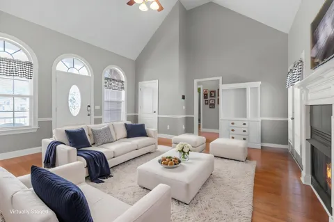103 Canary Ln