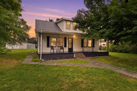 70 Yvonne Ave