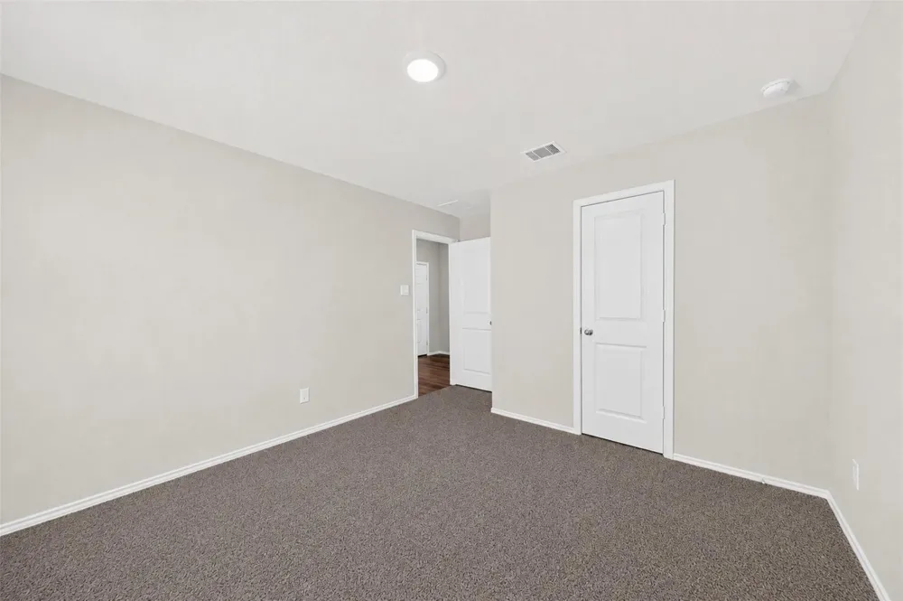 216 Rockbridge Drive Huntsville, TX 77340