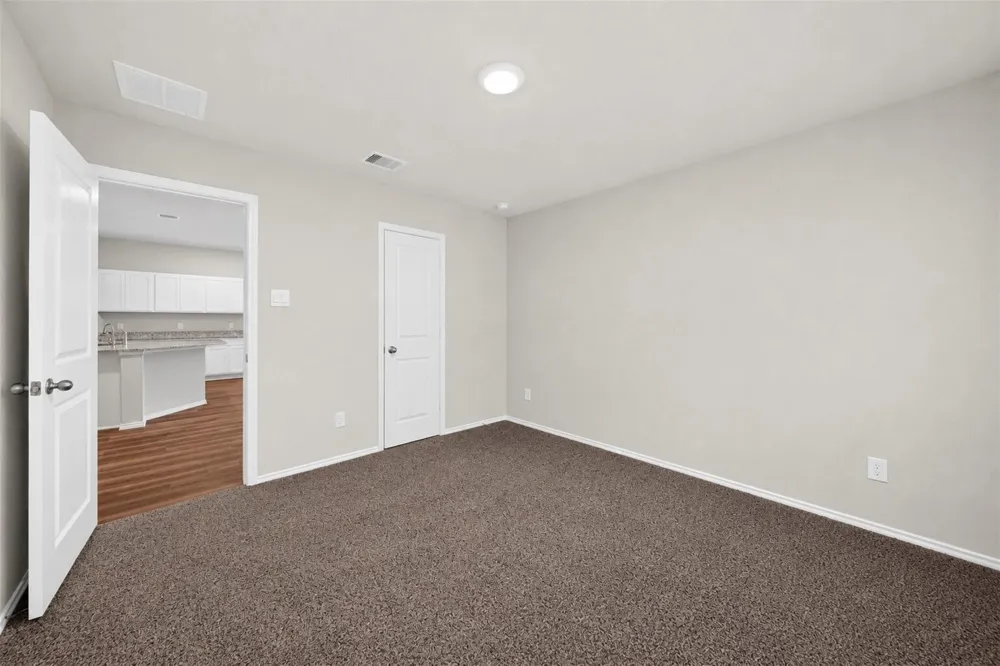 216 Rockbridge Drive Huntsville, TX 77340