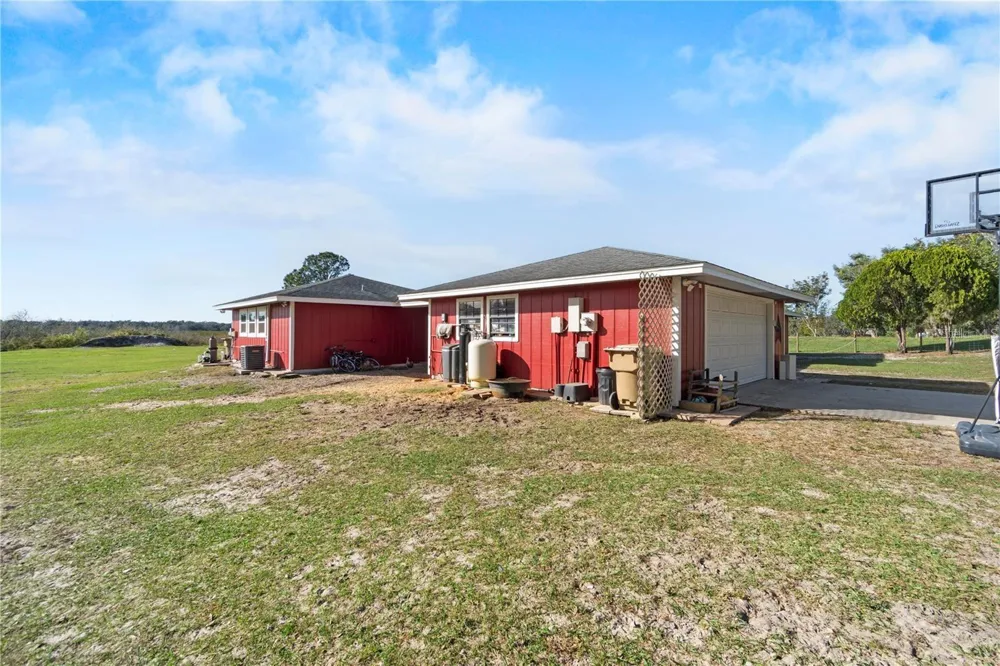15525 VILLA CITY ROAD Groveland, FL 34736