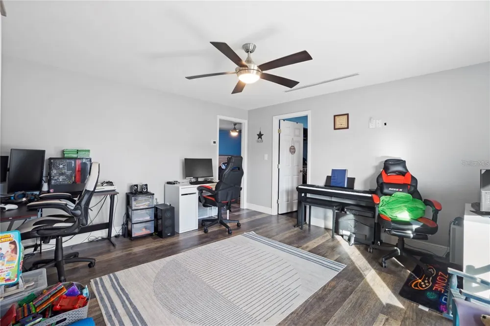 15525 VILLA CITY ROAD Groveland, FL 34736