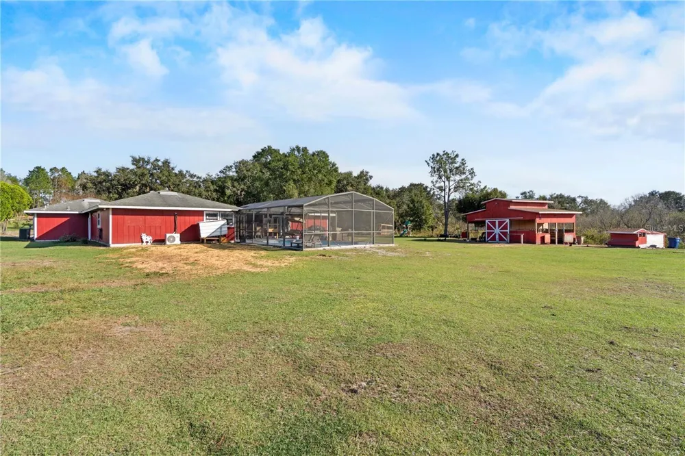 15525 VILLA CITY ROAD Groveland, FL 34736