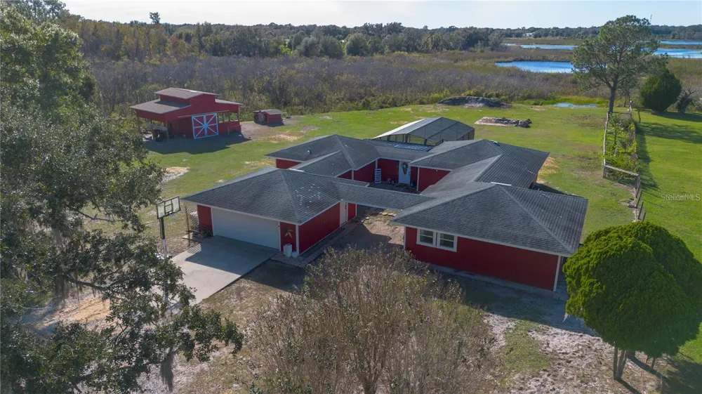 15525 VILLA CITY ROAD Groveland, FL 34736