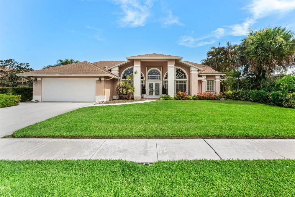 157 MONTEREY WAY Royal Palm Beach, FL 33411
