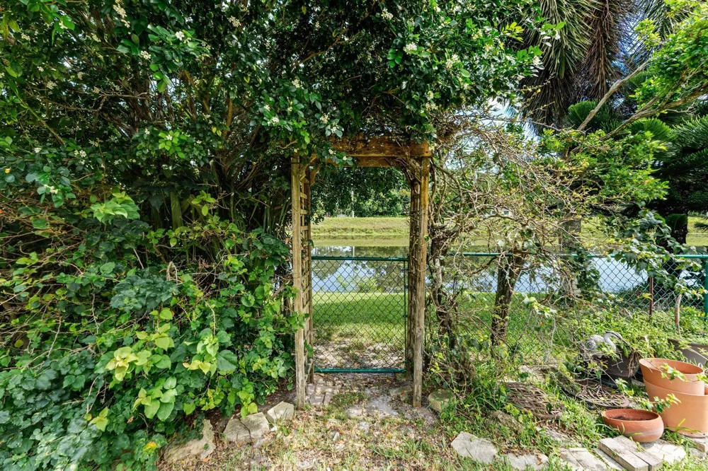 157 MONTEREY WAY Royal Palm Beach, FL 33411