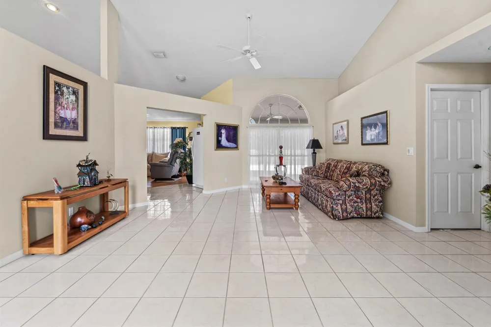 157 MONTEREY WAY Royal Palm Beach, FL 33411