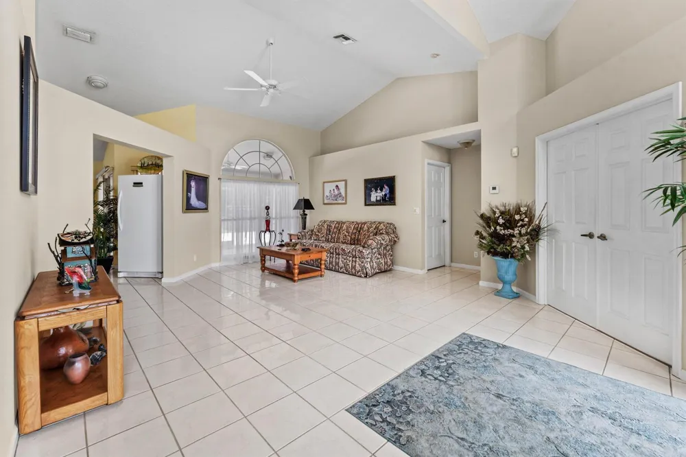 157 MONTEREY WAY Royal Palm Beach, FL 33411