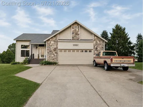 2581 Amy Court
