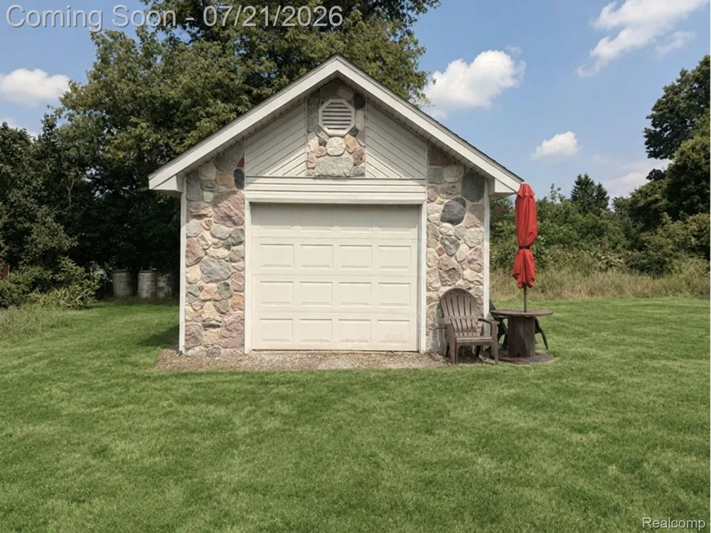 2581 Amy Court Oxford Charter Township, MI 48371