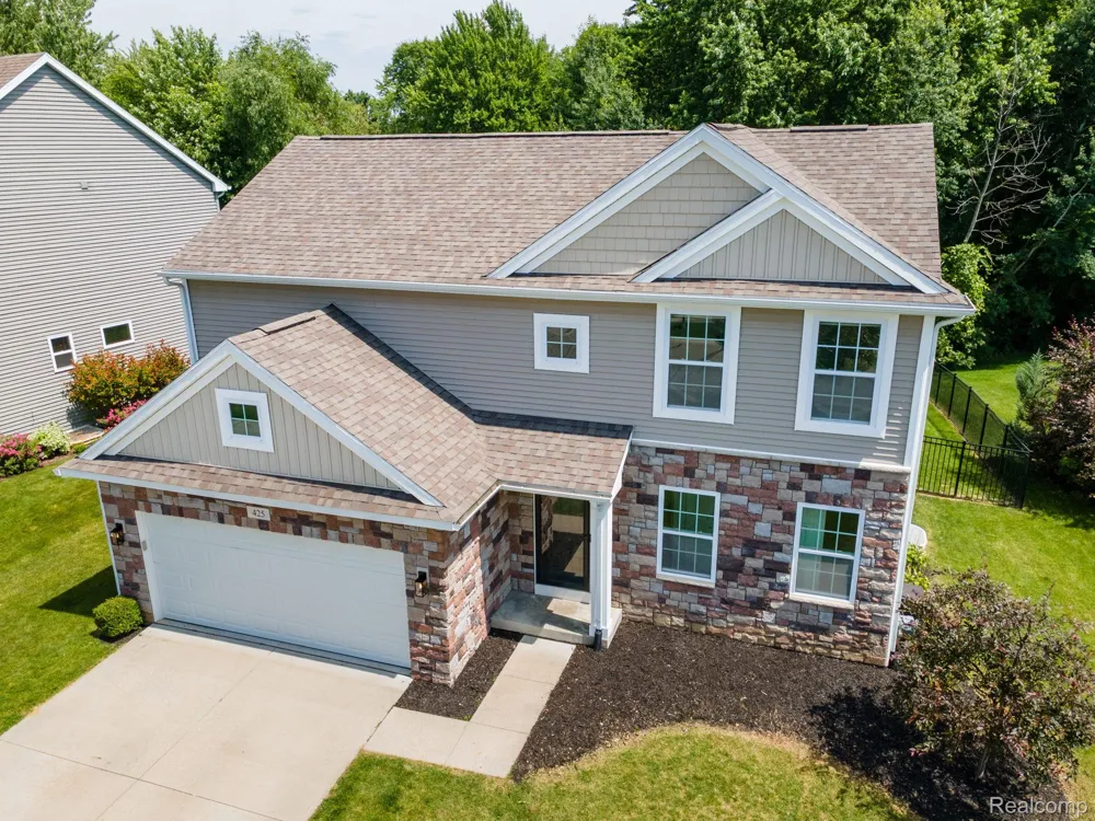 425 Knollwood Drive Brandon Charter Township, MI 48462