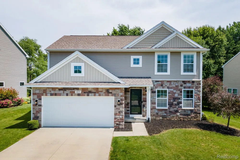 425 Knollwood Drive Brandon Charter Township, MI 48462