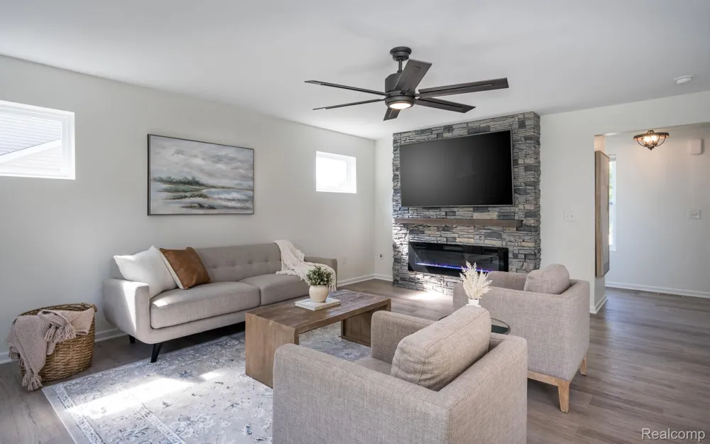 425 Knollwood Drive Brandon Charter Township, MI 48462
