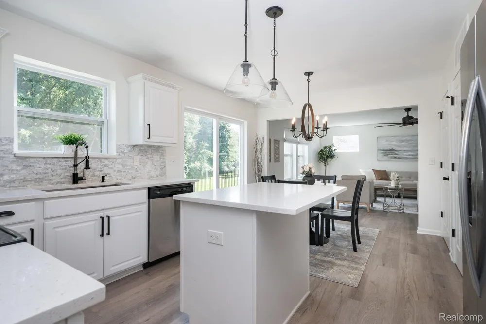 425 Knollwood Drive Brandon Charter Township, MI 48462