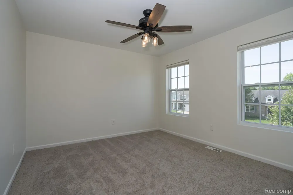 425 Knollwood Drive Brandon Charter Township, MI 48462