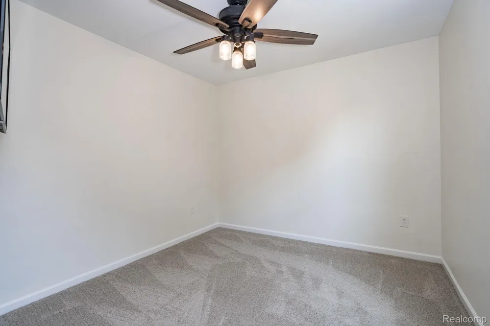 425 Knollwood Drive Brandon Charter Township, MI 48462