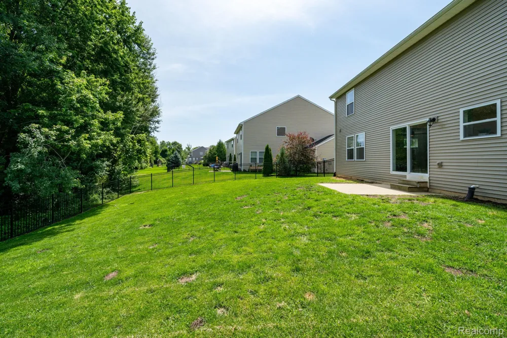 425 Knollwood Drive Brandon Charter Township, MI 48462