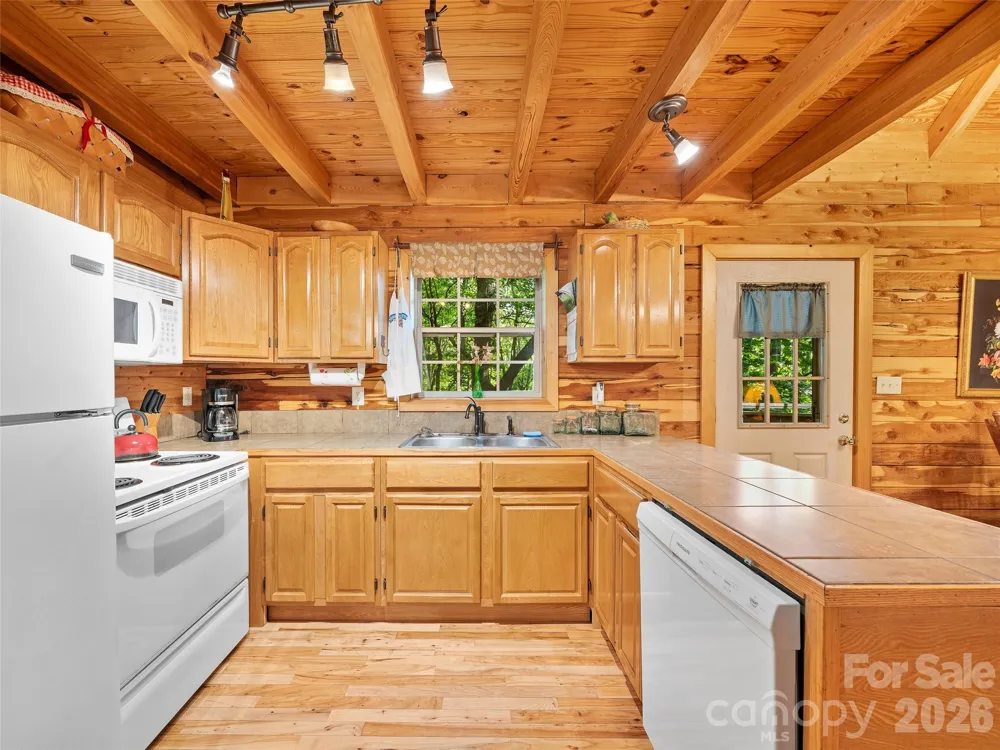 284 Simmons Ridge Road Spruce Pine, NC 28705
