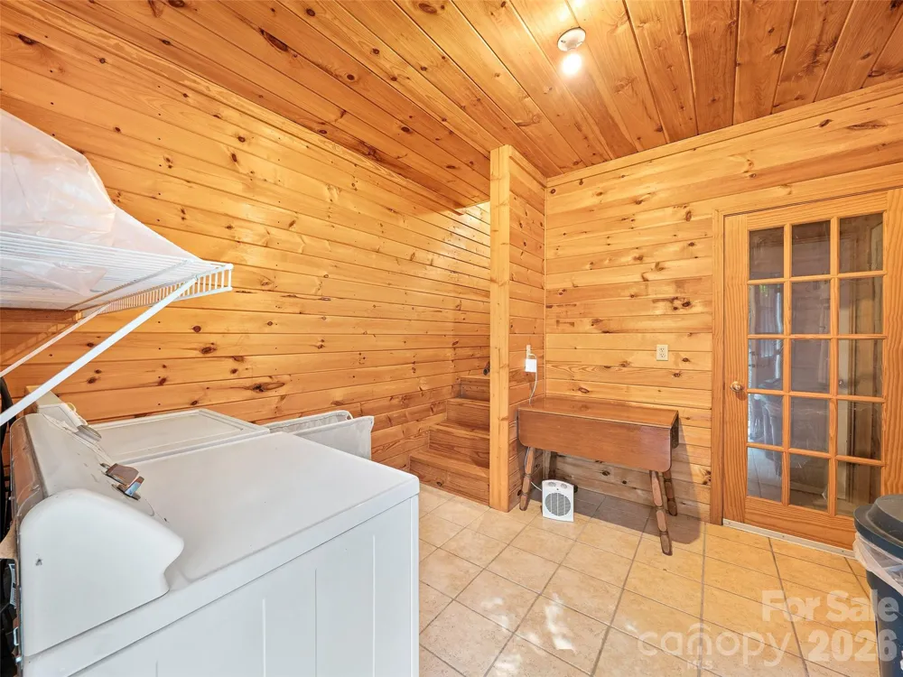 284 Simmons Ridge Road Spruce Pine, NC 28705