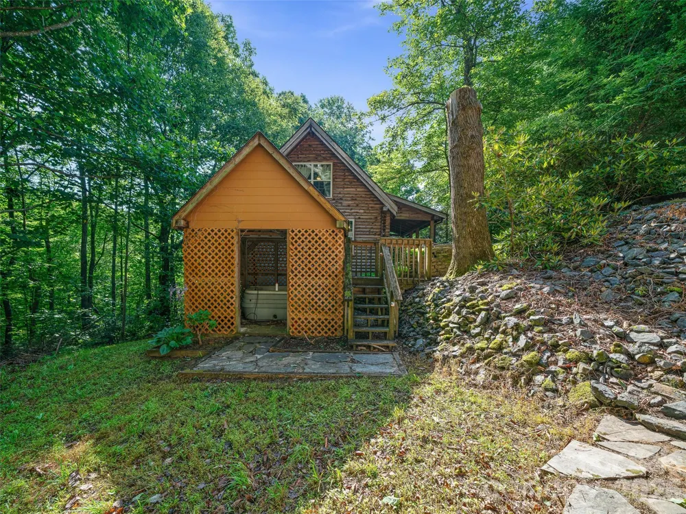 284 Simmons Ridge Road Spruce Pine, NC 28705