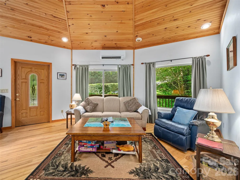 284 Simmons Ridge Road Spruce Pine, NC 28705