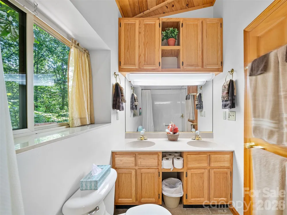 284 Simmons Ridge Road Spruce Pine, NC 28705
