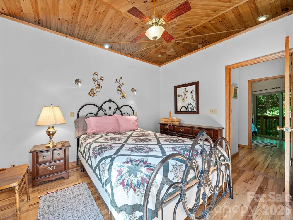 284 Simmons Ridge Road Spruce Pine, NC 28705
