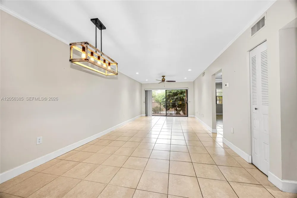 8261 SW 128th St #207 Pinecrest, FL 33156