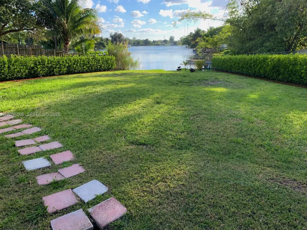 3300 SW 32nd Ave West Park, FL 33023