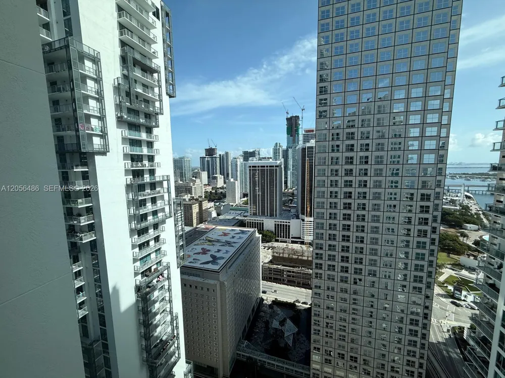 300 S Biscayne Blvd #T-3301 Miami, FL 33131