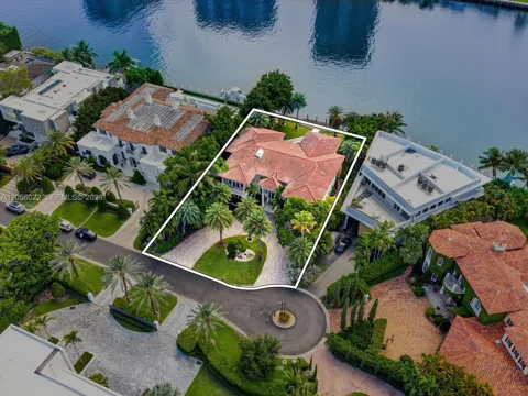 628 Island