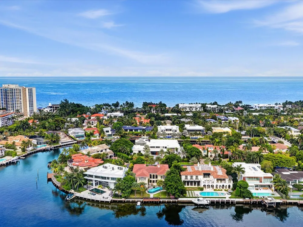 628 Island Golden Beach, FL 33160