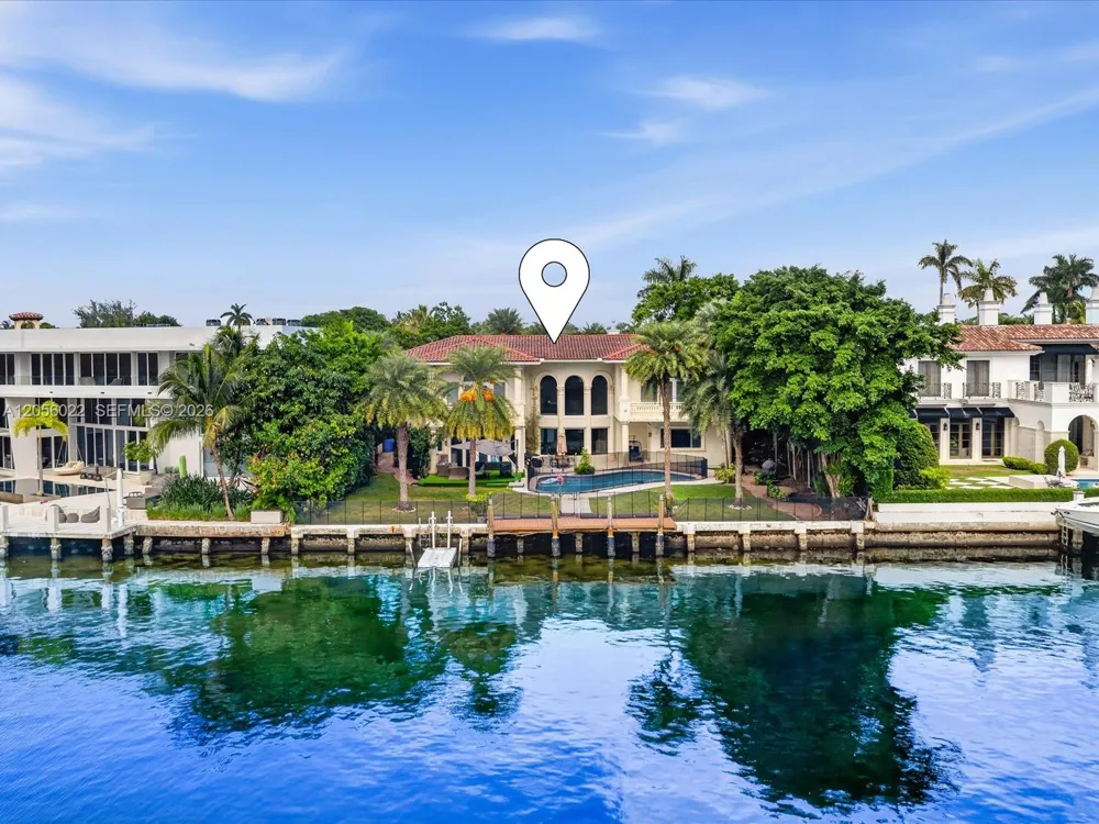 628 Island Golden Beach, FL 33160