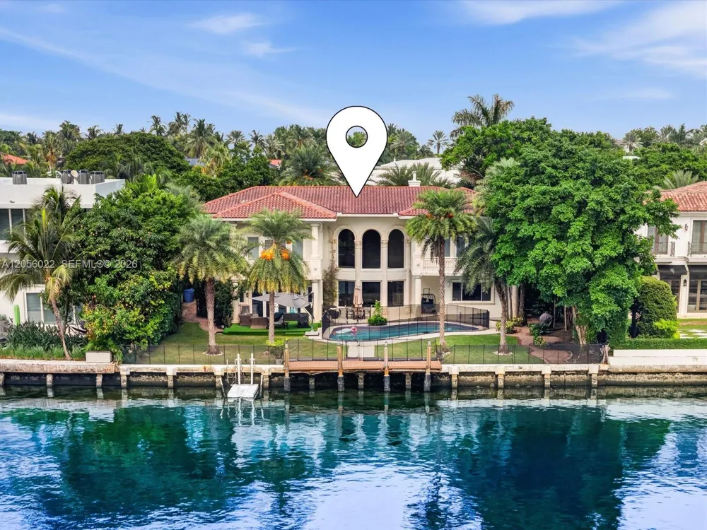 628 Island Golden Beach, FL 33160