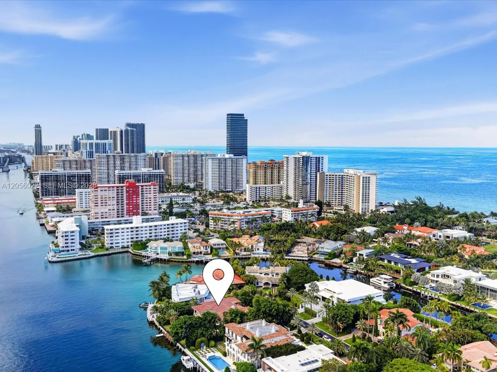 628 Island Golden Beach, FL 33160
